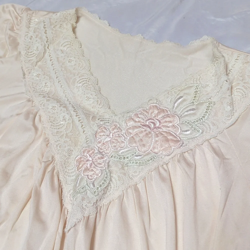 Vintage gently used